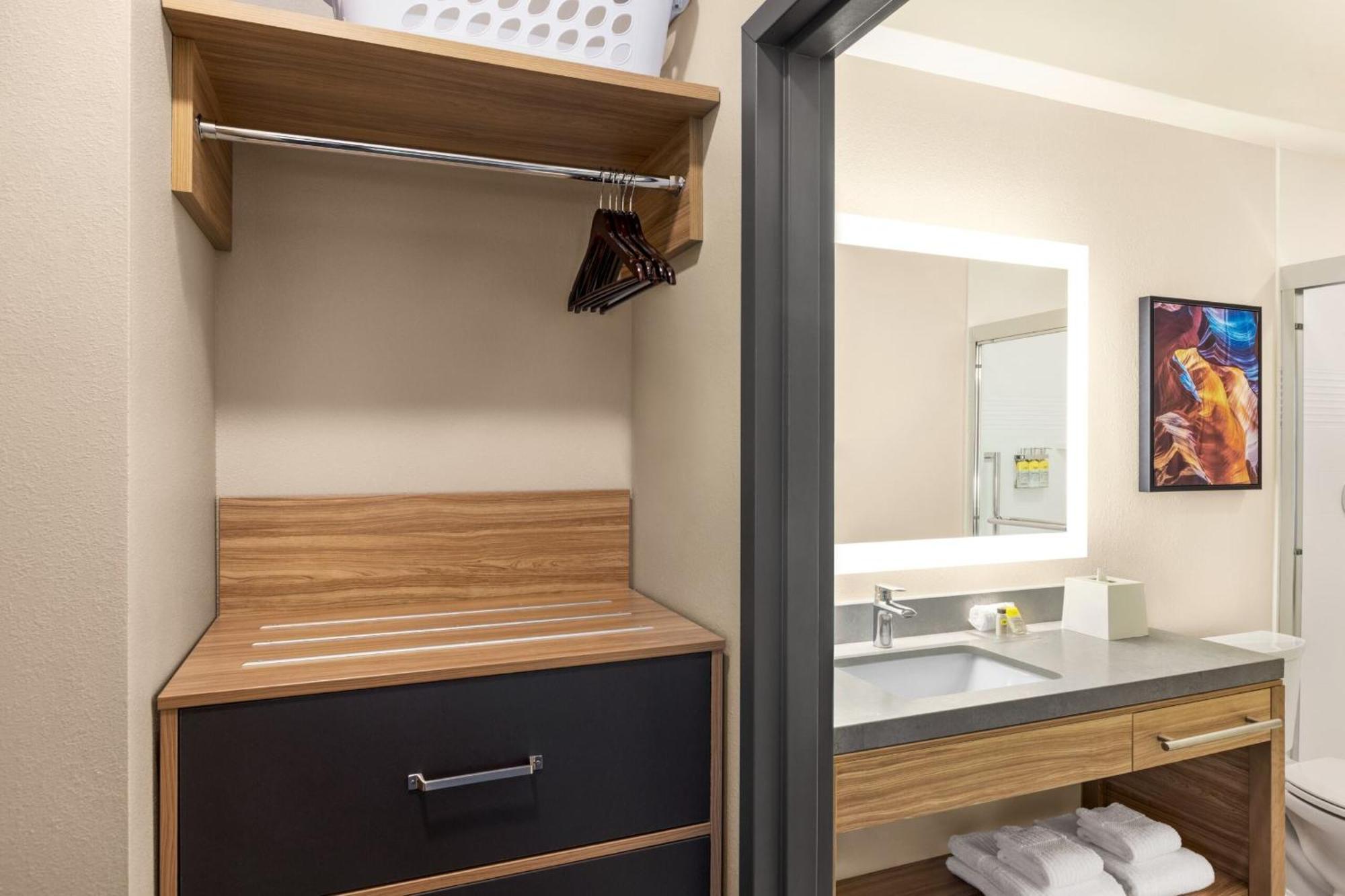 Candlewood Suites Miami - Doral By Ihg Tamiami Exteriér fotografie