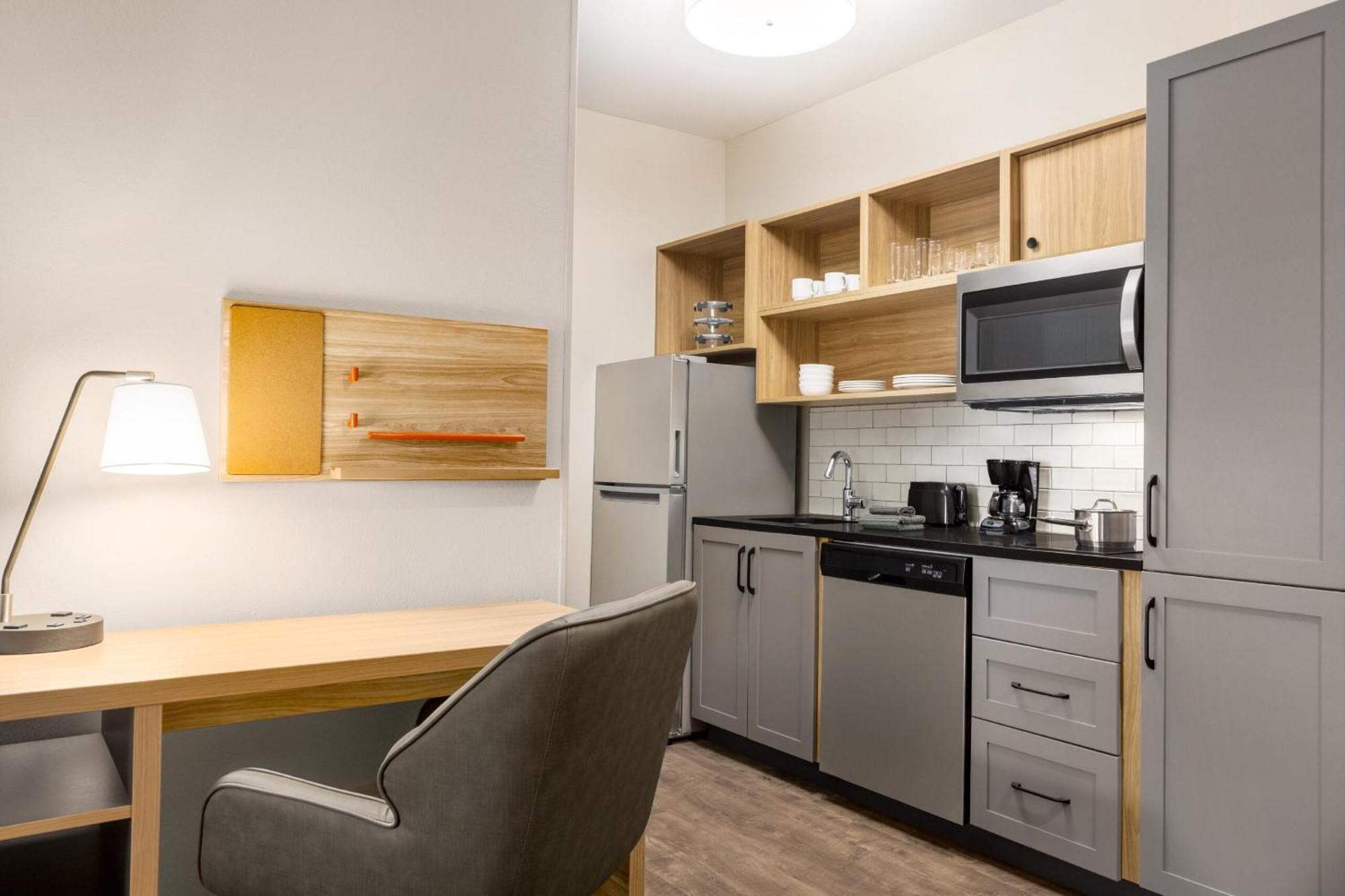 Candlewood Suites Miami - Doral By Ihg Tamiami Exteriér fotografie